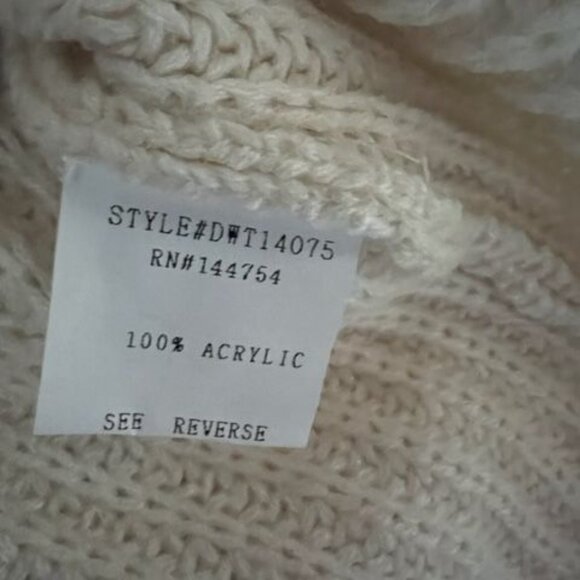 Two-Tone Lace-Up Sweater Davi & Dani 100% Acrylic block color women fall fashion - Picture 5 of 6